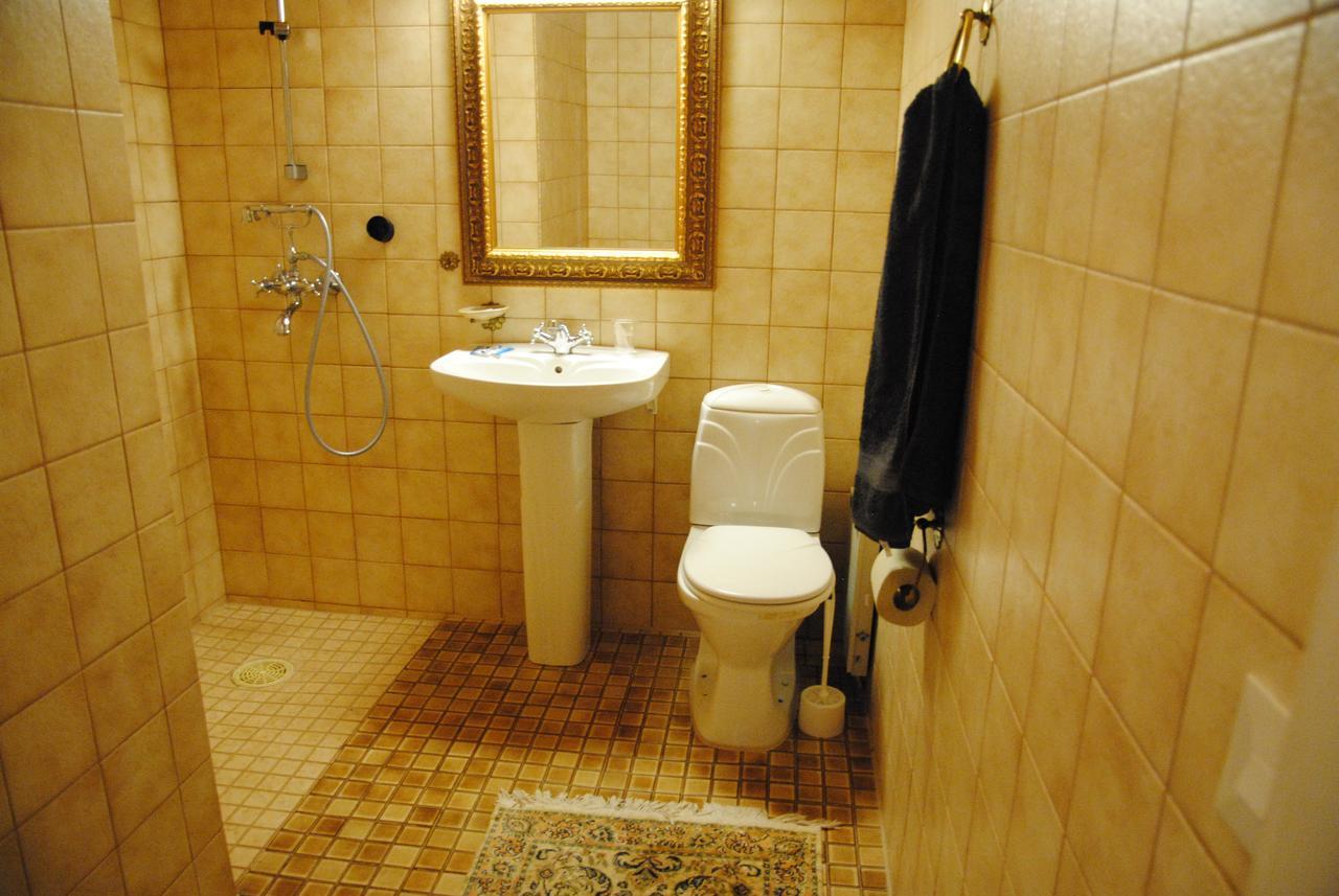 Hotel Villa Antonius Наантали Екстериор снимка