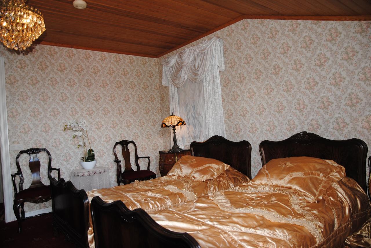 Hotel Villa Antonius Наантали Екстериор снимка