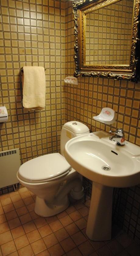 Hotel Villa Antonius Наантали Екстериор снимка