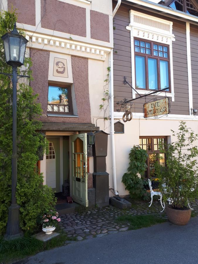 Hotel Villa Antonius Наантали Екстериор снимка